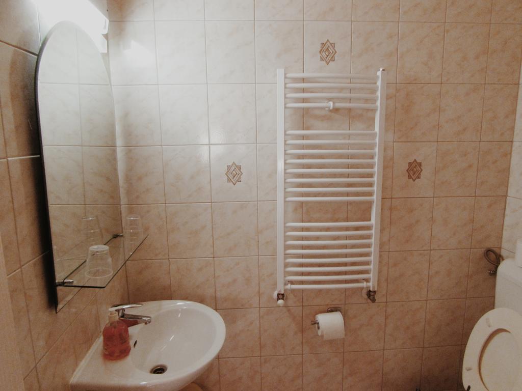 Panama Motel Szekesfehervar Exterior foto