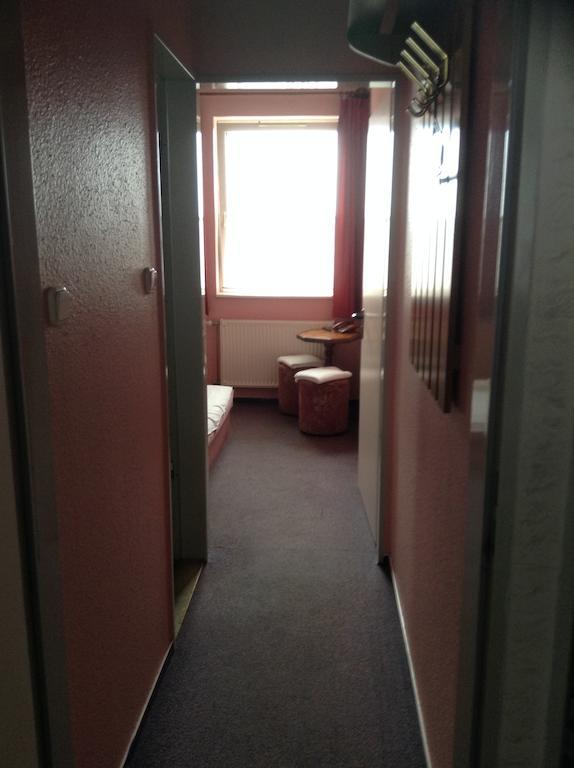 Panama Motel Szekesfehervar Quarto foto